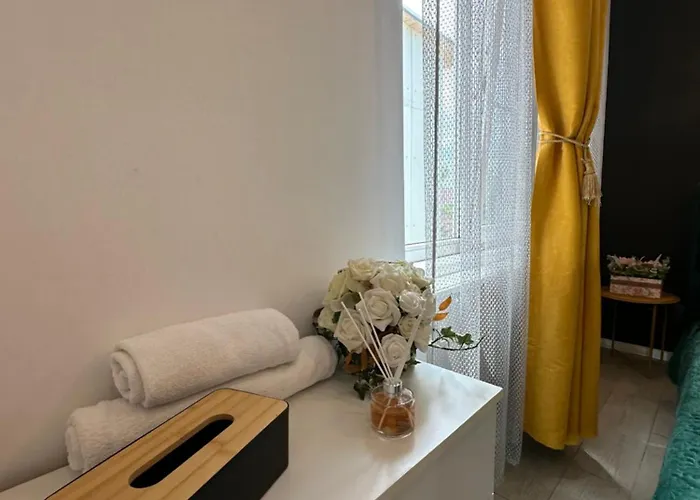 Smarald - Premium In Location & Parking *