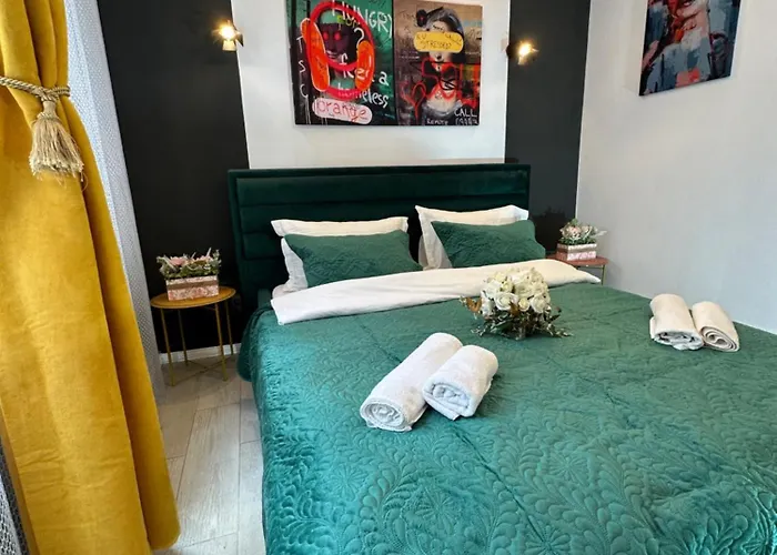 Smarald - Premium In Location & Parking Craiova